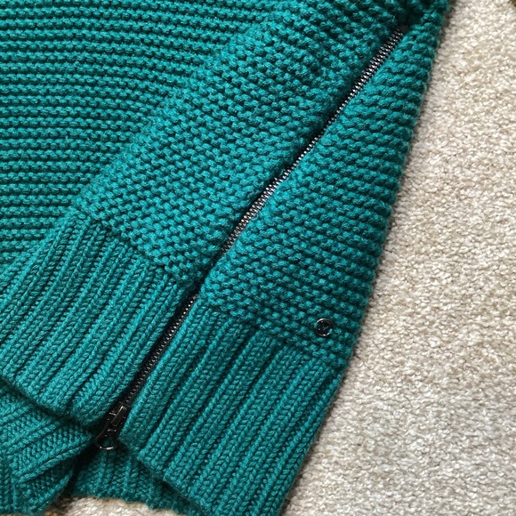 Lululemon Karma Kurmasana Sweater Forage Teal Medium 8 Chunky Merino Turtleneck - Picture 6 of 9